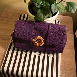 Henri  Bendel wristlet